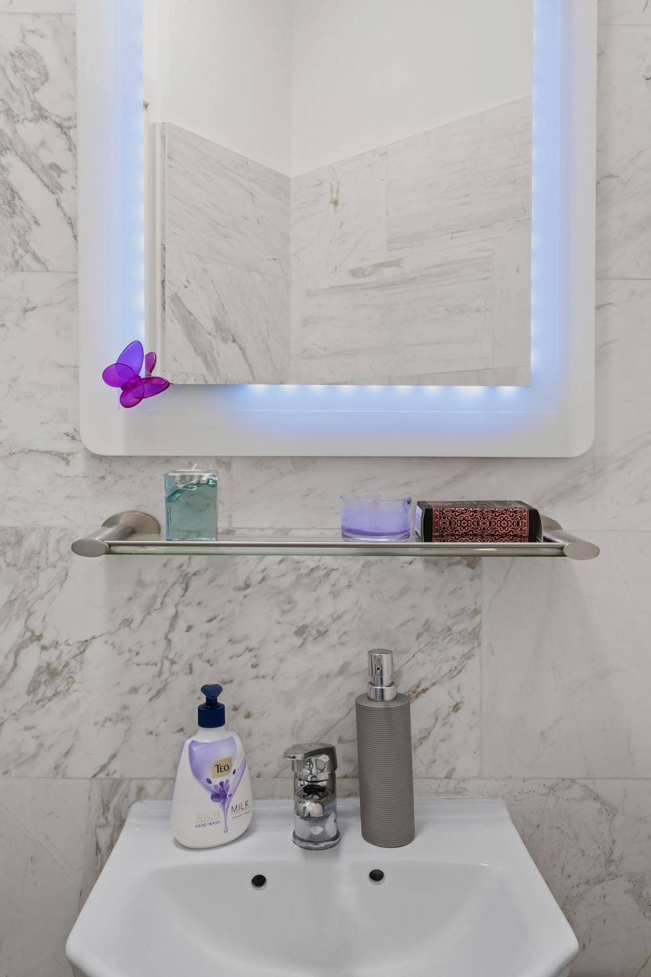 Sweet Luxury Three Rooms Apartment City Center Universitate Boekarest Buitenkant foto